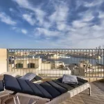 66 Saint Paul's & Pensjonat 4*