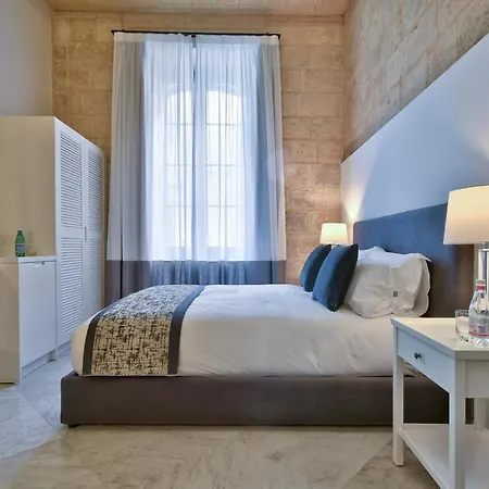 66 Saint Paul's & Pensión