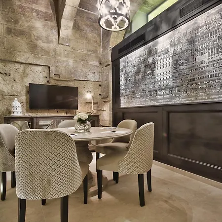 66 Saint Paul's & 4* La Valeta