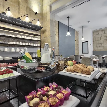 Guest house 66 Saint Paul's & 4*