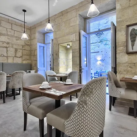 Guest house 66 Saint Paul's & 4*