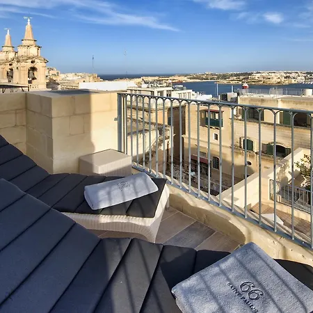 66 Saint Paul's & Pensión