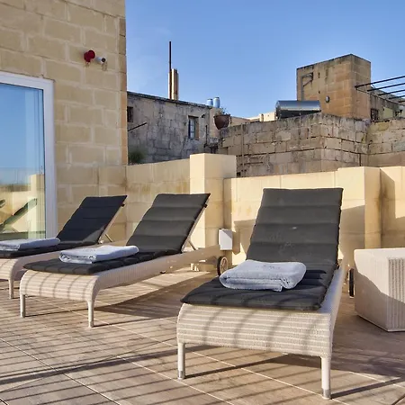 Pensión 66 Saint Paul's & 4*