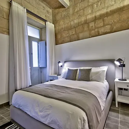 Pensionat 66 Saint Paul's & Valletta