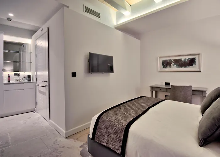 Gasthof 66 Saint Paul's & 4*