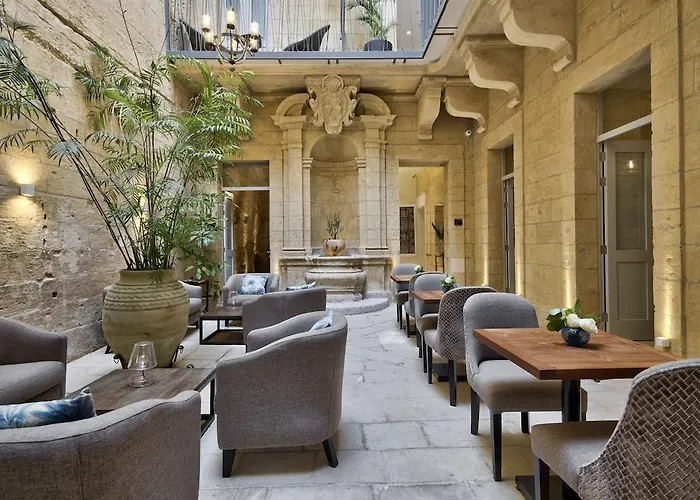 66 Saint Paul's & Valletta