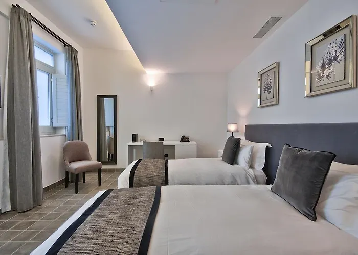 66 Saint Paul's & Гостевой дом