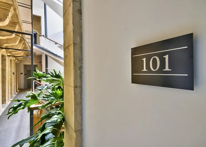 Гостевой дом 66 Saint Paul's &