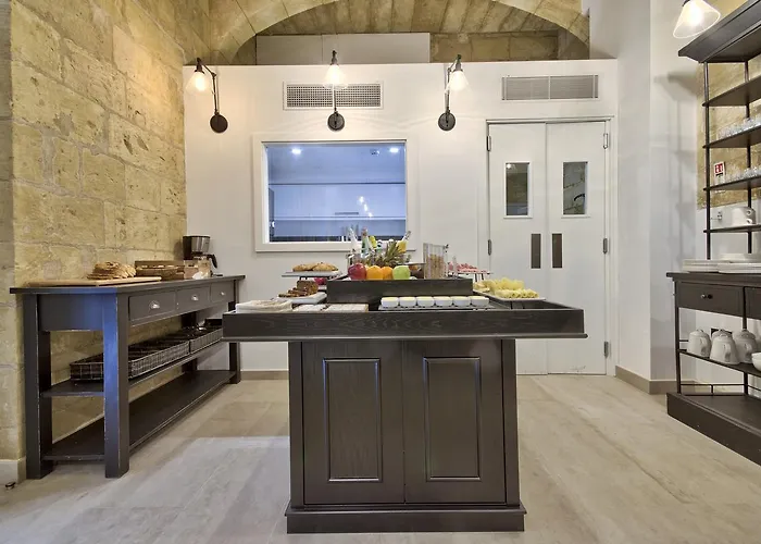 66 Saint Paul's & Affittacamere 4*